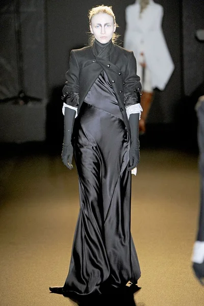 Look 13